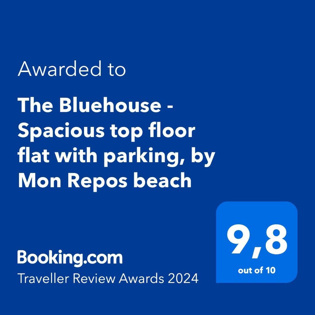The Bluehouse - Spacious Top Floor Flat With Parking, By Mon Repos Beach コルフ島 エクステリア 写真